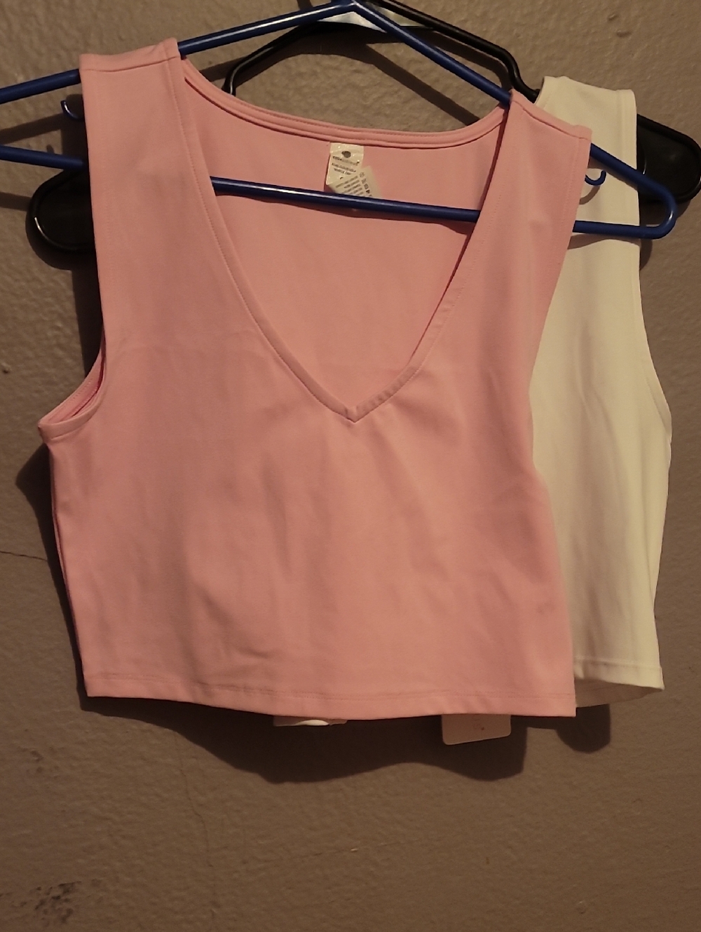Yogalicious Pink V-Neck Cropped Tank
